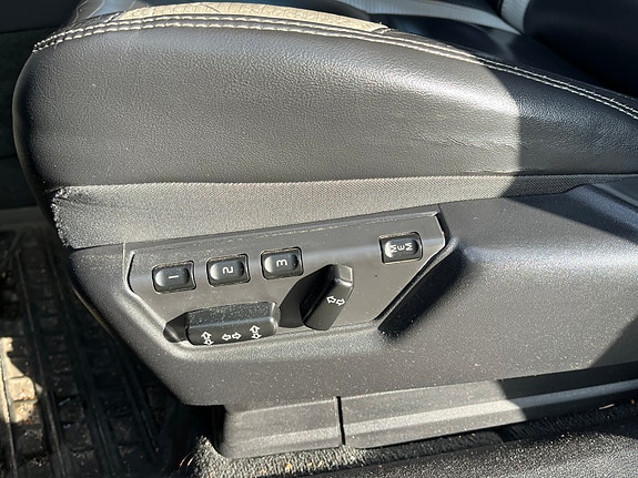 Volvo XC90 14 of 22