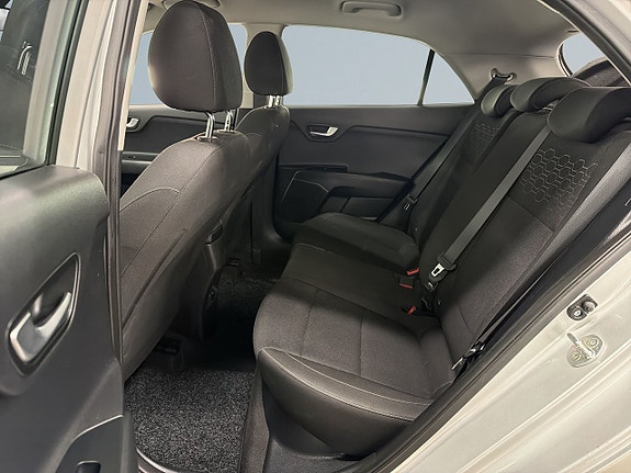 Kia Rio 13 of 20
