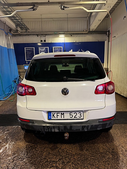 Volkswagen Tiguan 4 of 13