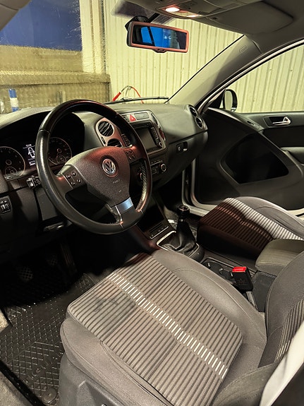 Volkswagen Tiguan 13 of 13
