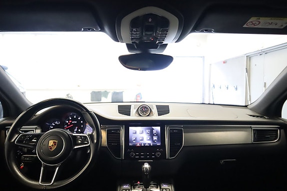 Porsche Macan GTS 18 of 24