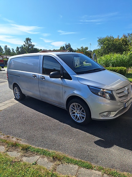 Mercedes-Benz Vito 114 2 of 8