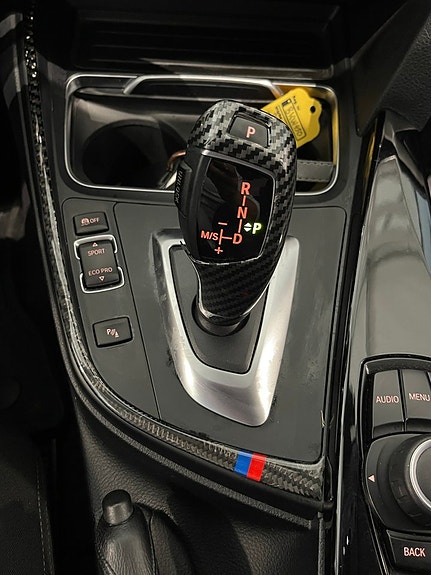 BMW 320d 15 of 22