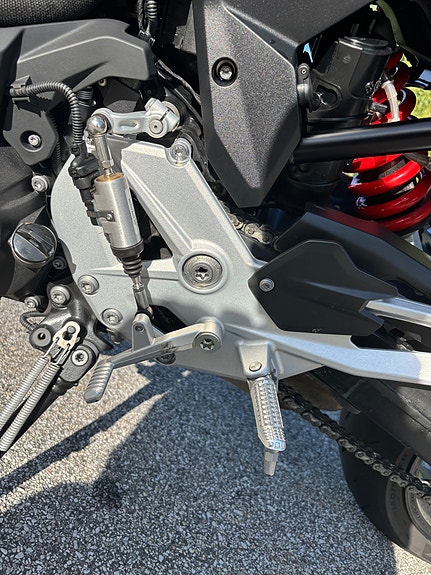 BMW F 900 R Triple Black - 338 mil 11 of 15