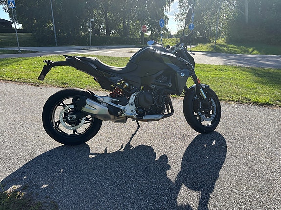 BMW F 900 R Triple Black - 338 mil 4 of 15