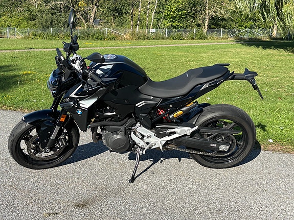 BMW F 900 R Triple Black - 338 mil 3 of 15