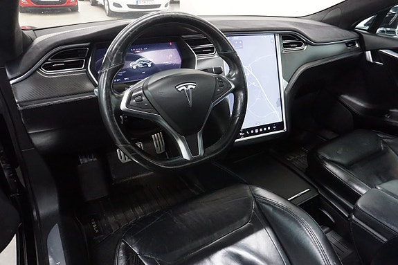 Tesla Model S 11 of 23