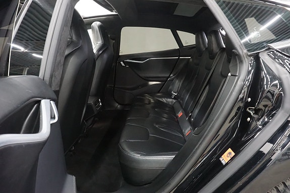 Tesla Model S 7 of 23