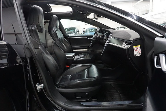 Tesla Model S 9 of 23