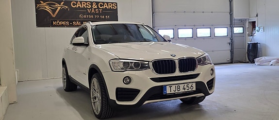 BMW X4 2 of 12