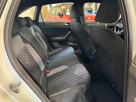 Volkswagen Taigo 8 of 15