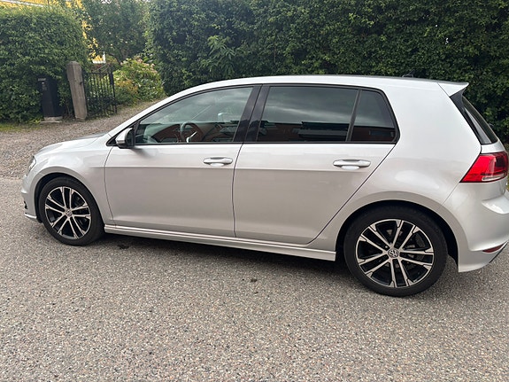 Volkswagen Golf VII 3 of 4