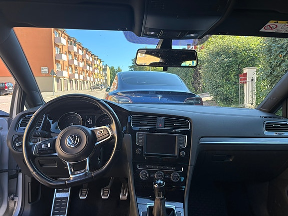 Volkswagen Golf VII 4 of 4