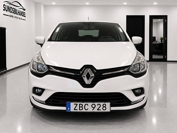 Renault Clio 2 of 17