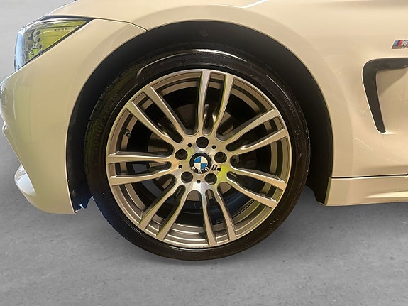 BMW 430i 8 of 24