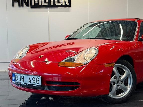 Porsche 911 Carrera 2 of 24