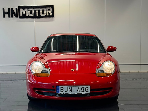 Porsche 911 Carrera 3 of 24