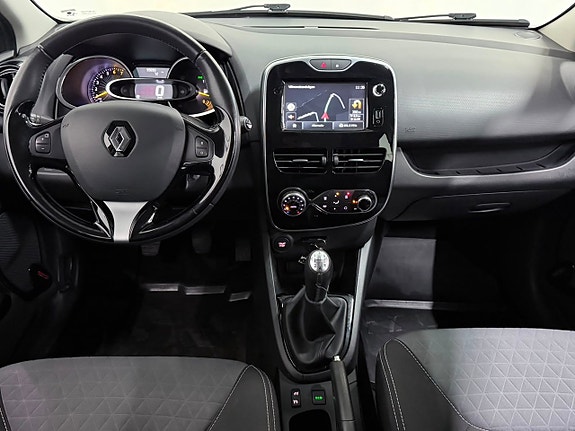 Renault Clio 13 of 22