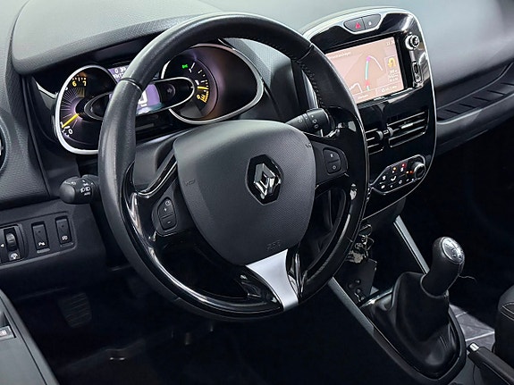 Renault Clio 2 of 22