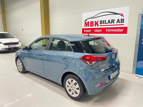 Hyundai i20 9 of 19