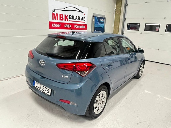 Hyundai i20 7 of 19