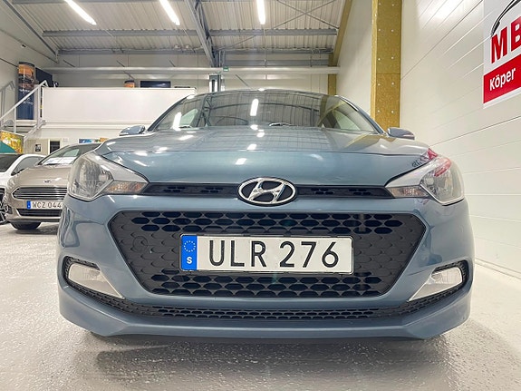 Hyundai i20 2 of 19