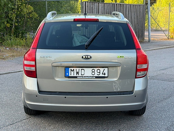 Kia Ceed 4 of 15