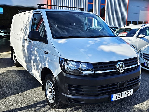 Volkswagen Transporter 3 of 12