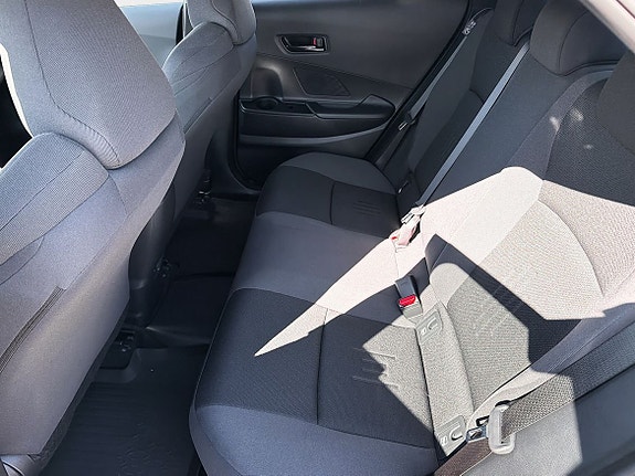 Toyota C-HR 9 of 10