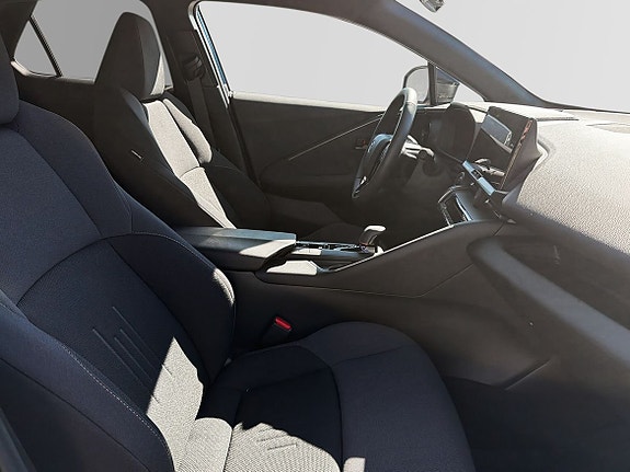 Toyota C-HR 7 of 10