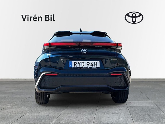 Toyota C-HR 4 of 10