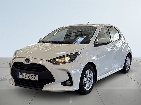Toyota Yaris 16 of 19
