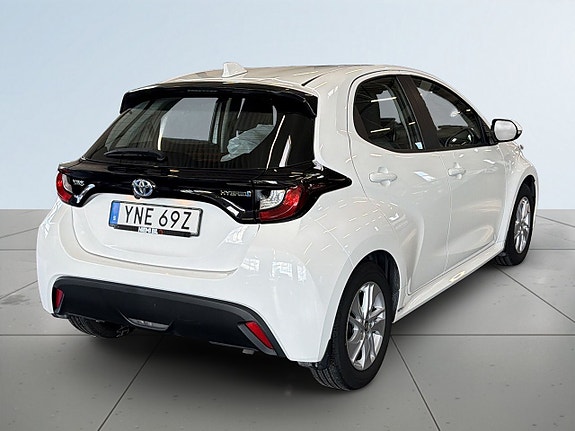 Toyota Yaris 6 of 19
