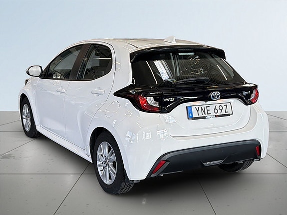 Toyota Yaris 5 of 19