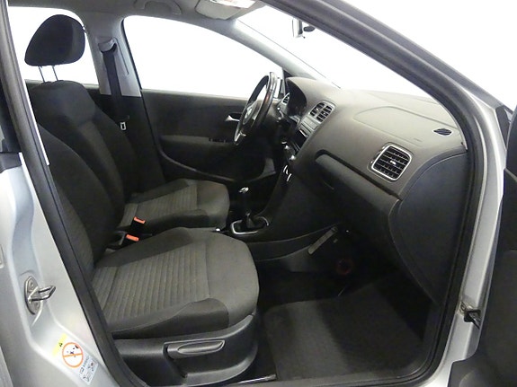 Volkswagen Polo 9 of 14