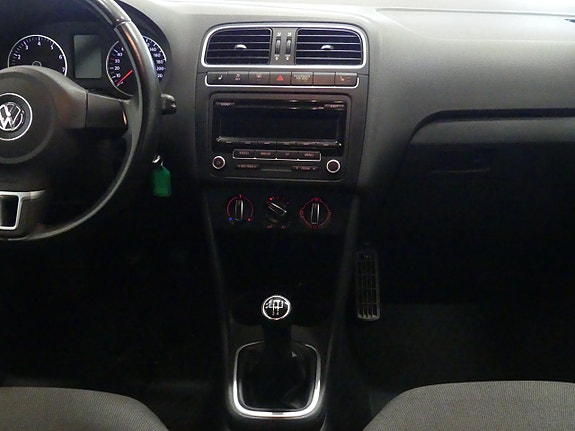 Volkswagen Polo 11 of 14