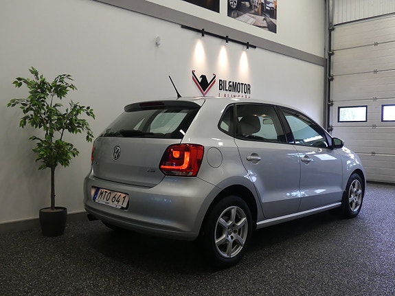 Volkswagen Polo 2 of 14