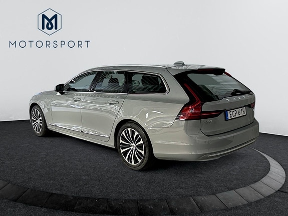 Volvo V90 5 of 21