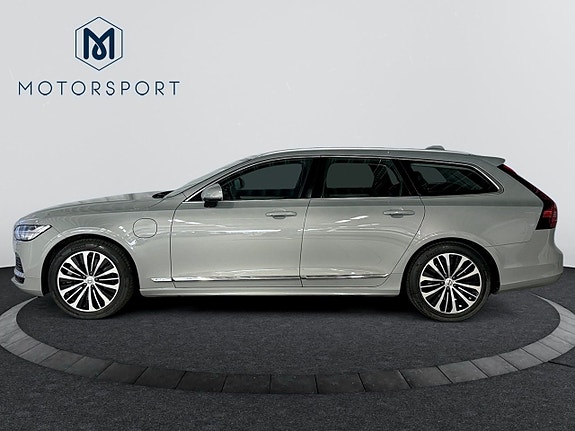 Volvo V90 3 of 21