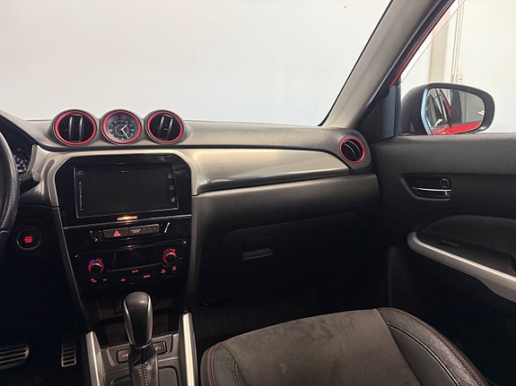 Suzuki Vitara 13 of 16