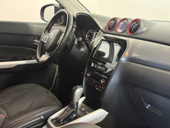 Suzuki Vitara 12 of 16