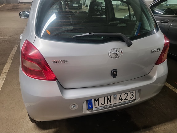 Toyota Yaris 11 of 12