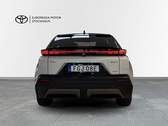 Toyota C-HR+ 4 of 17