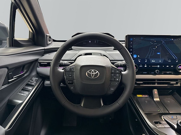 Toyota C-HR+ 9 of 17