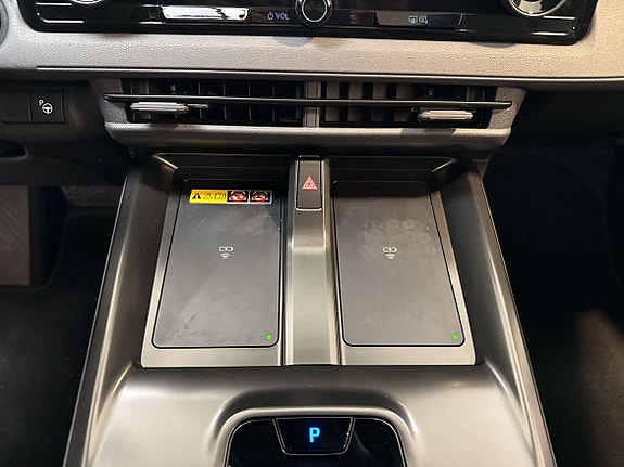 Toyota C-HR+ 14 of 17
