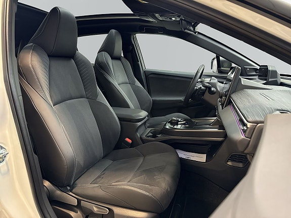 Toyota C-HR+ 6 of 17