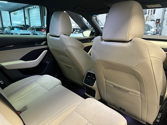 Skoda Octavia 16 of 28