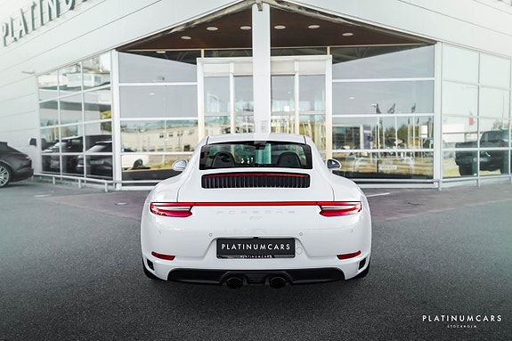 Porsche 911 4 of 22