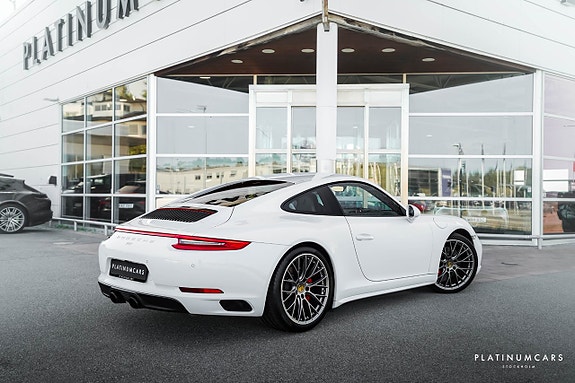 Porsche 911 2 of 22