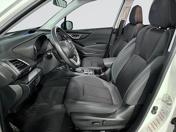 Subaru Forester 10 of 17